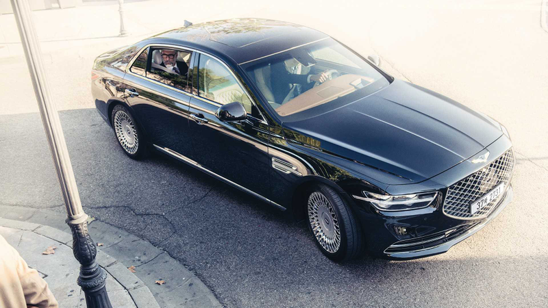 Illustration for article titled The 2020 Genesis G90 Looks Okay But I'm Not Sure About the Droopy Grille